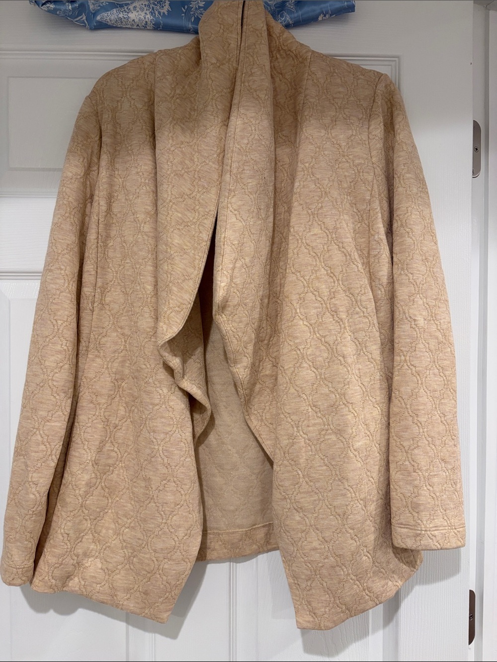 Lilly Pulitzer Heathered Cream Knit Wrap with Subtle Gold Lurex
